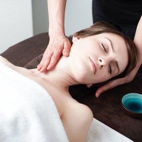 Massage Indian Head