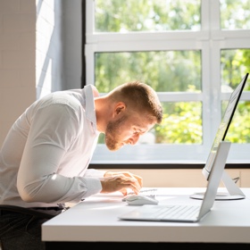 SH Health Bad desk posture