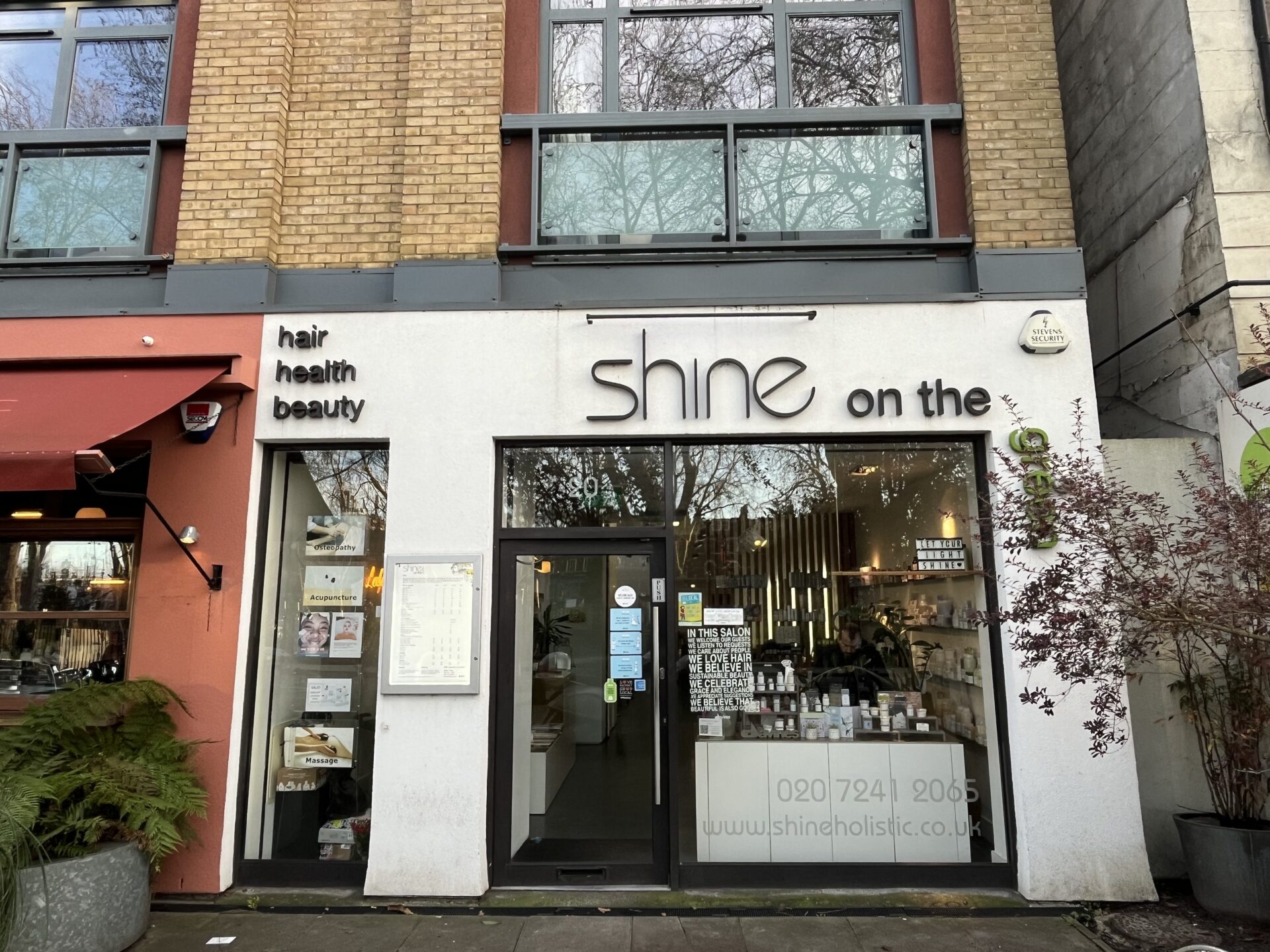 Hairdressers N16 London